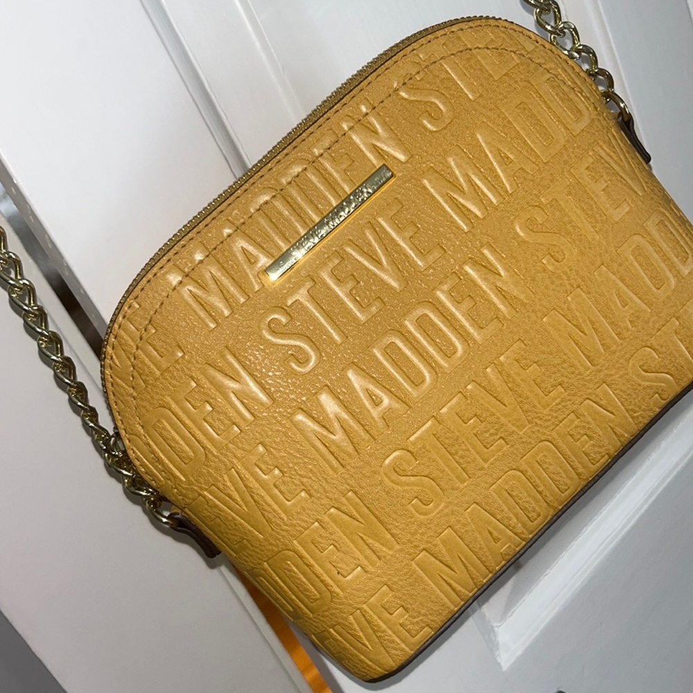Gold/mustard colored Steve Madden shoulder bag
